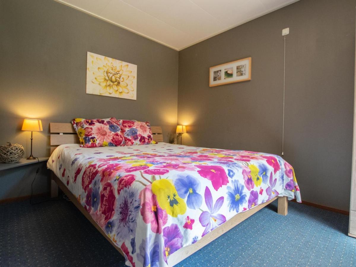 Witte Bungalow Uden Exteriér fotografie