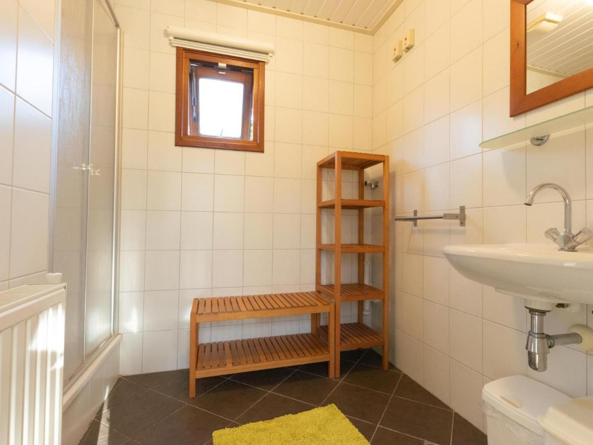 Witte Bungalow Uden Exteriér fotografie