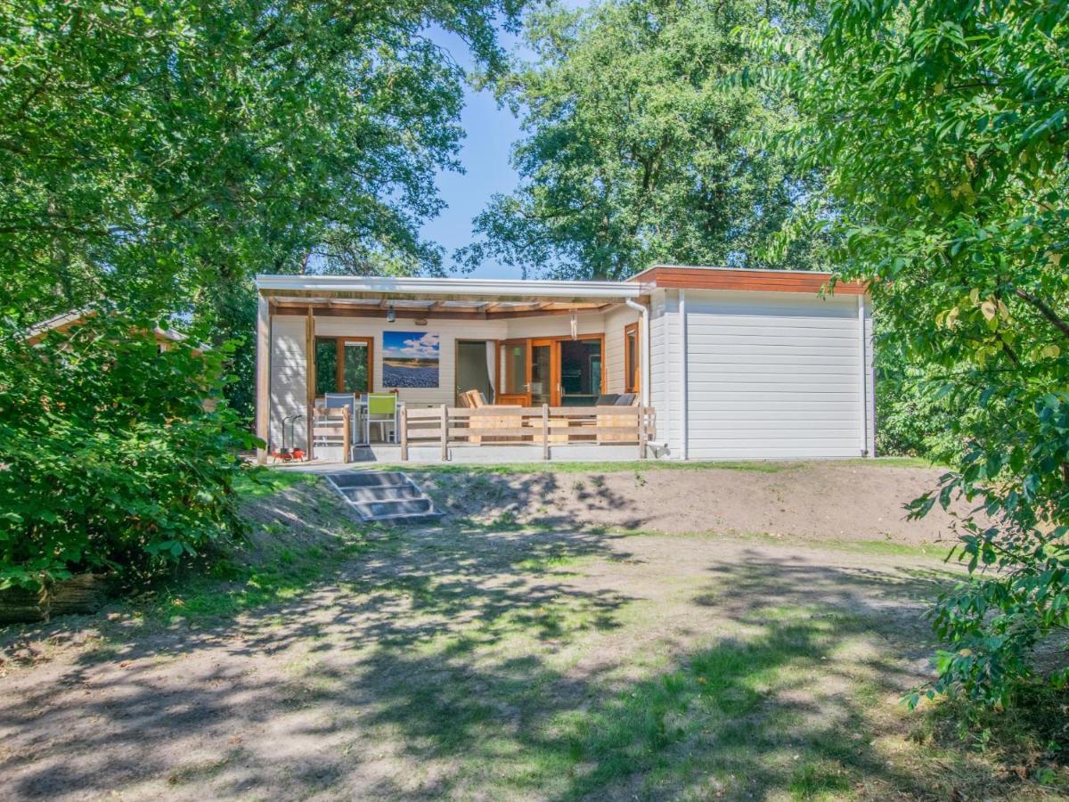 Witte Bungalow Uden Exteriér fotografie