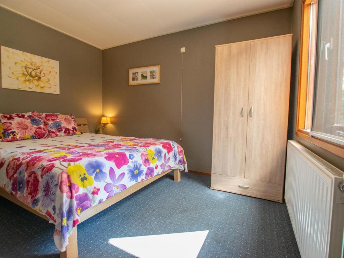 Witte Bungalow Uden Exteriér fotografie